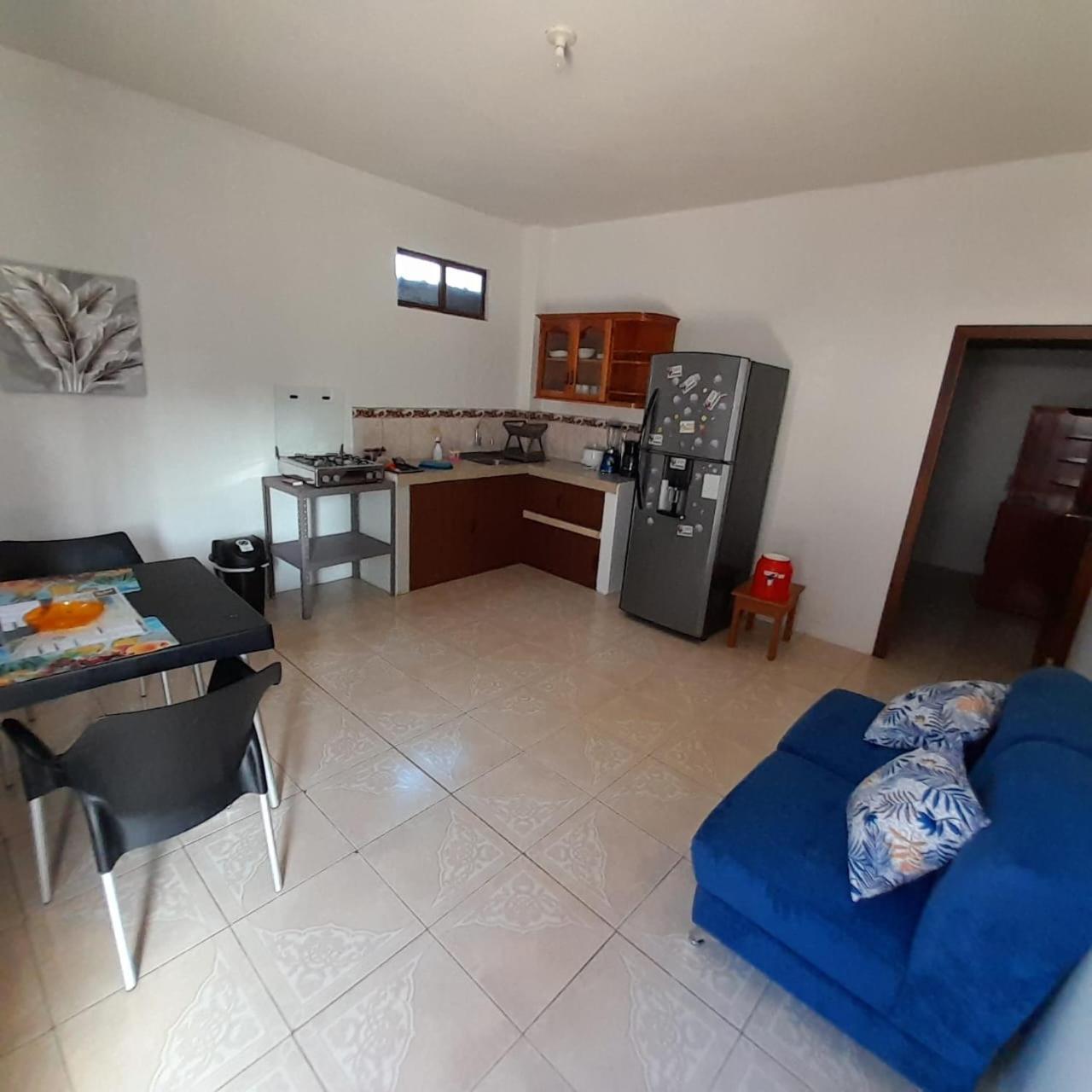 Apartahotel Casa Soleil Puerto Villamil Zimmer foto